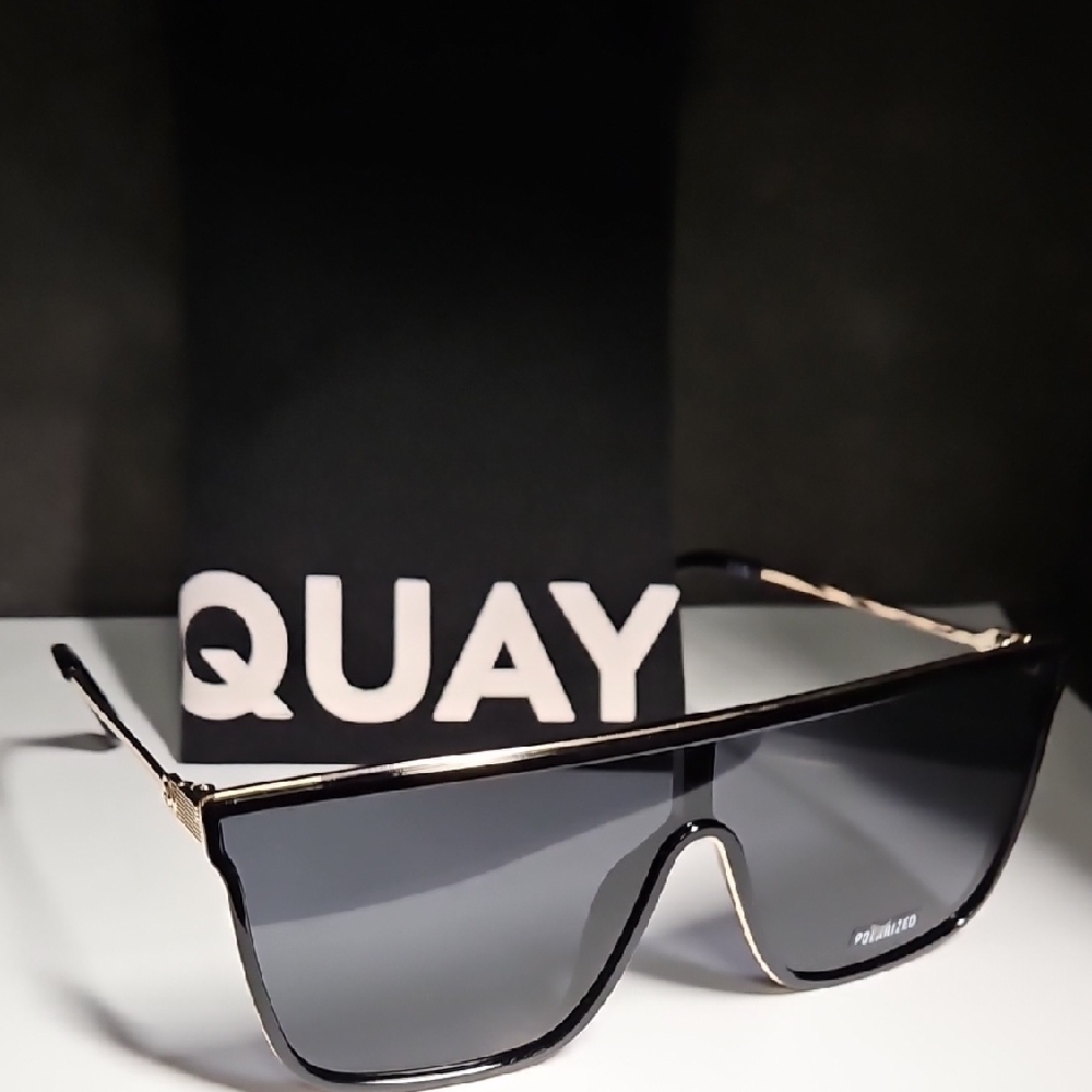 Quay Australia Black Sunglasses Nightfall Remix